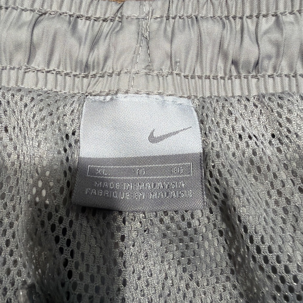 Nike Track Pants Mens XL Grey Black Striped Zip Windbreaker Silver Tag Vintage - Picture 6 of 14
